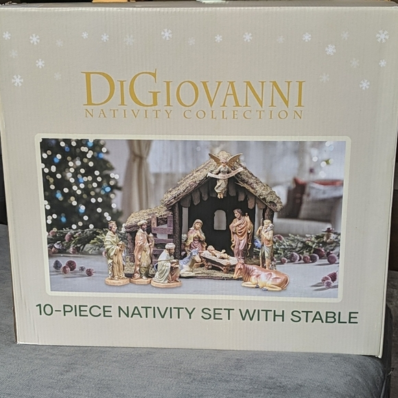 NWT DiGiovanni Nativity Set with Wood Stable - Picture 2 of 4